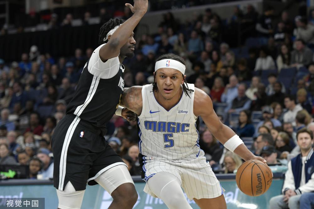 不同年龄组 不同年龄组