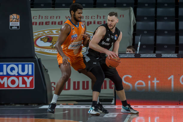 沃纳罗夫斯 沃纳罗夫斯